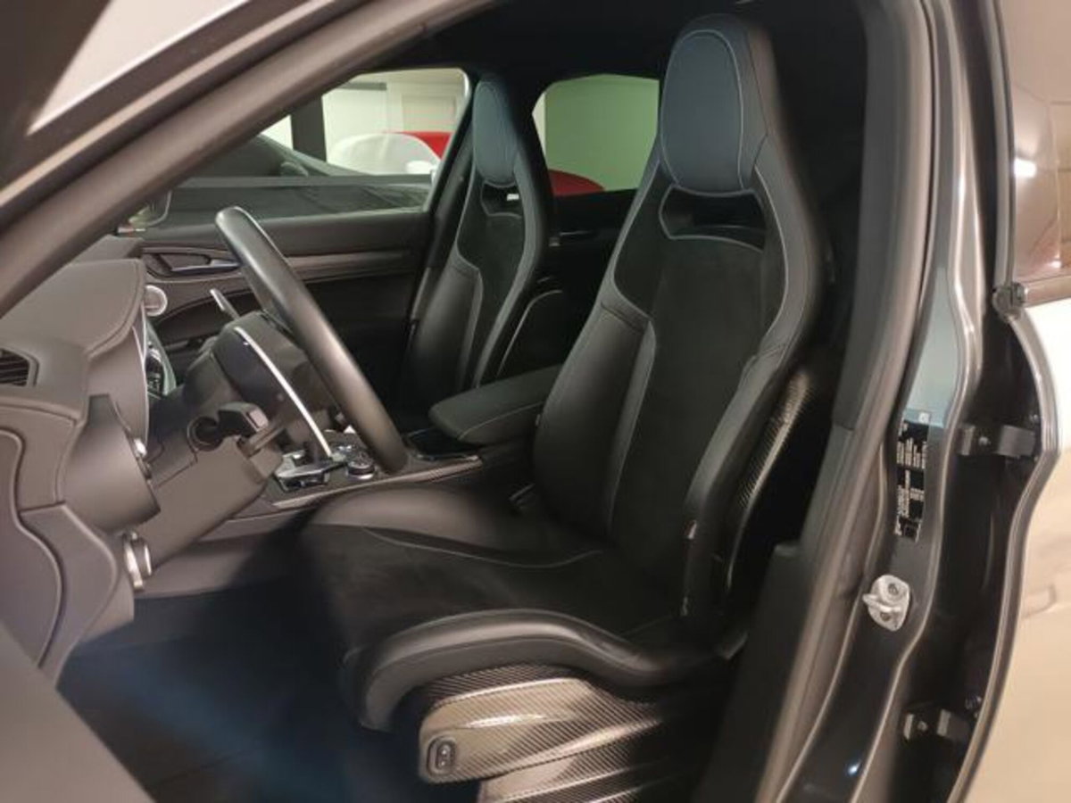 Alfa Romeo Stelvio 2.9 V6 Quadrifoglio Q4 520cv auto (4)