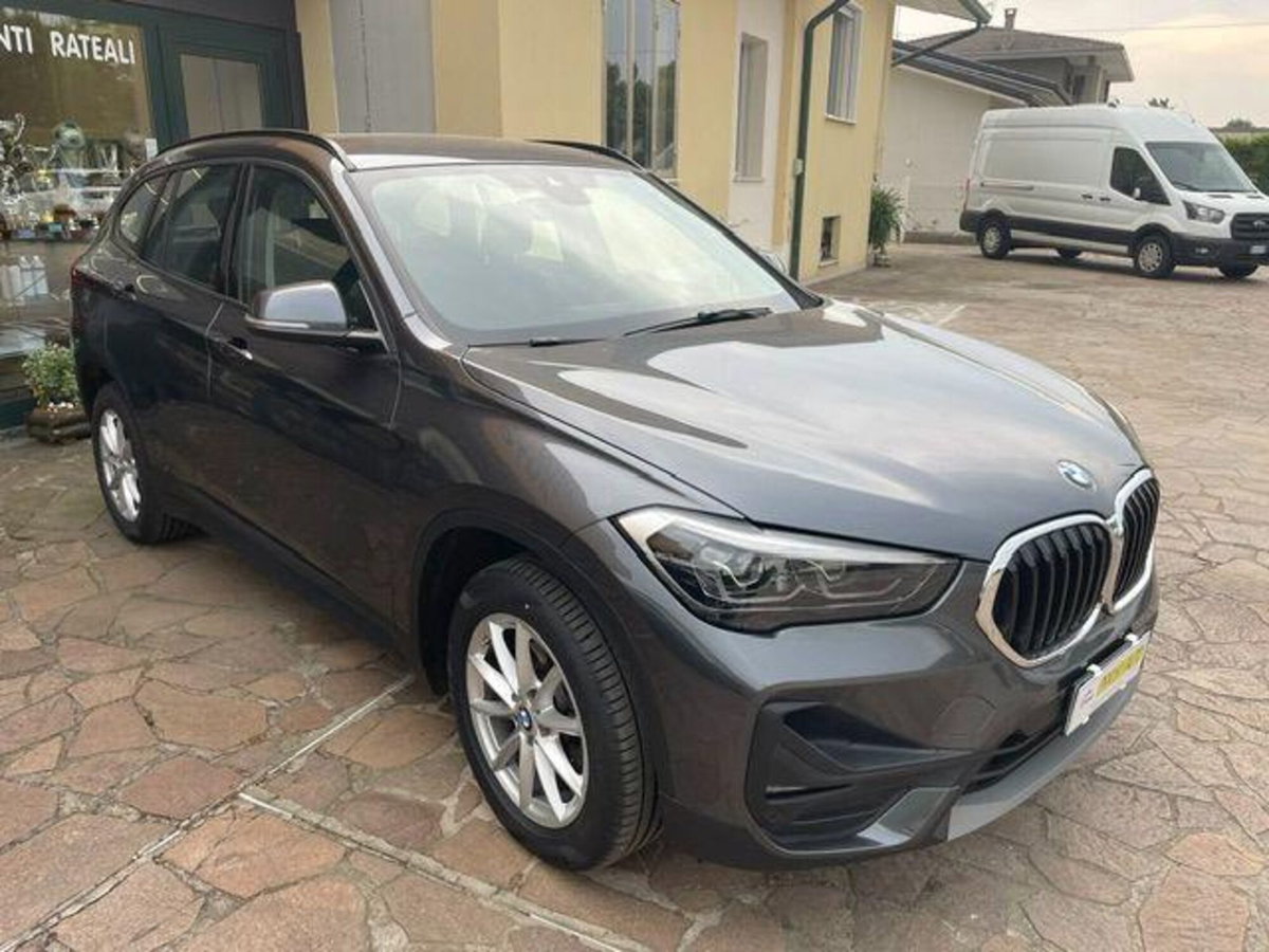 BMW X1 sDrive18d Business Advantage (11)