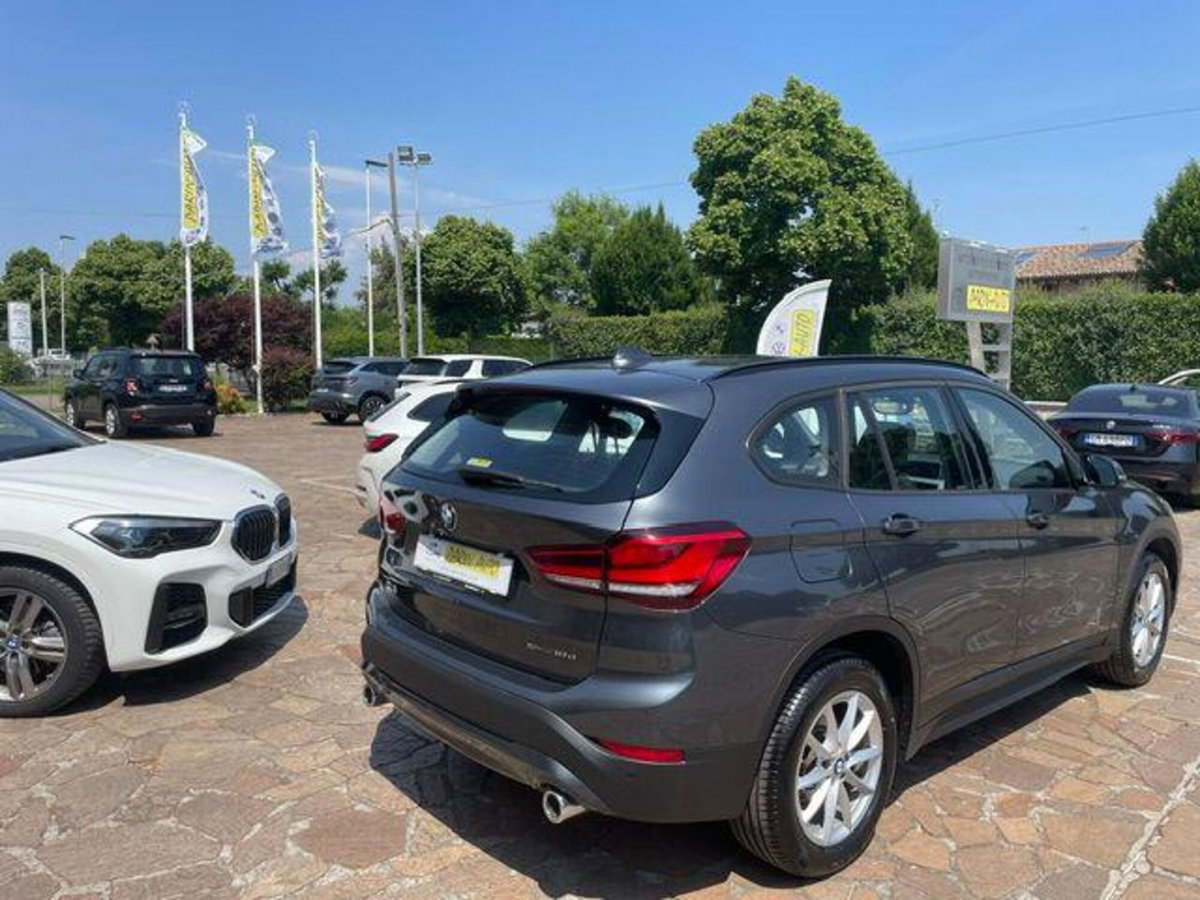 BMW X1 sDrive18d Business Advantage (6)