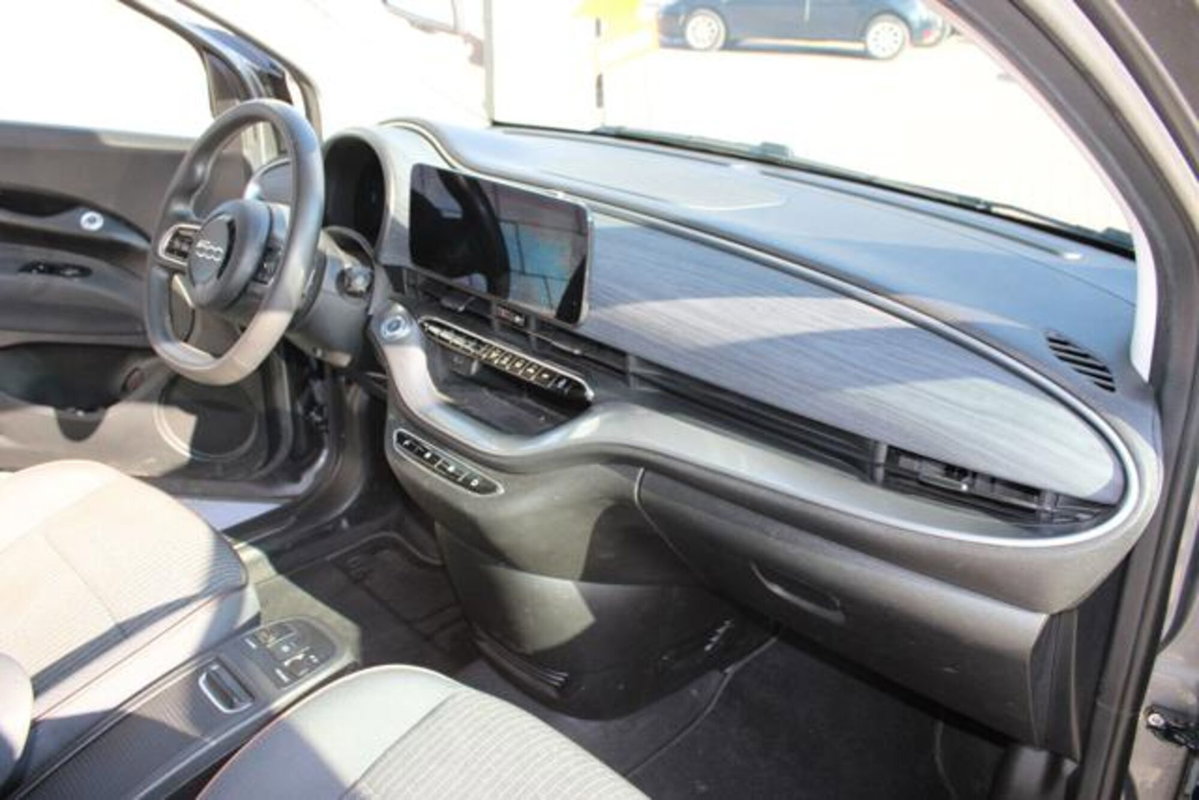 Fiat 500 Cabrio e Cabrio 42 kWh Icon (11)