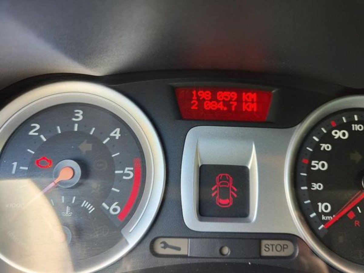 Renault Clio 1.5 dCi 85CV 5 porte Le Iene (14)