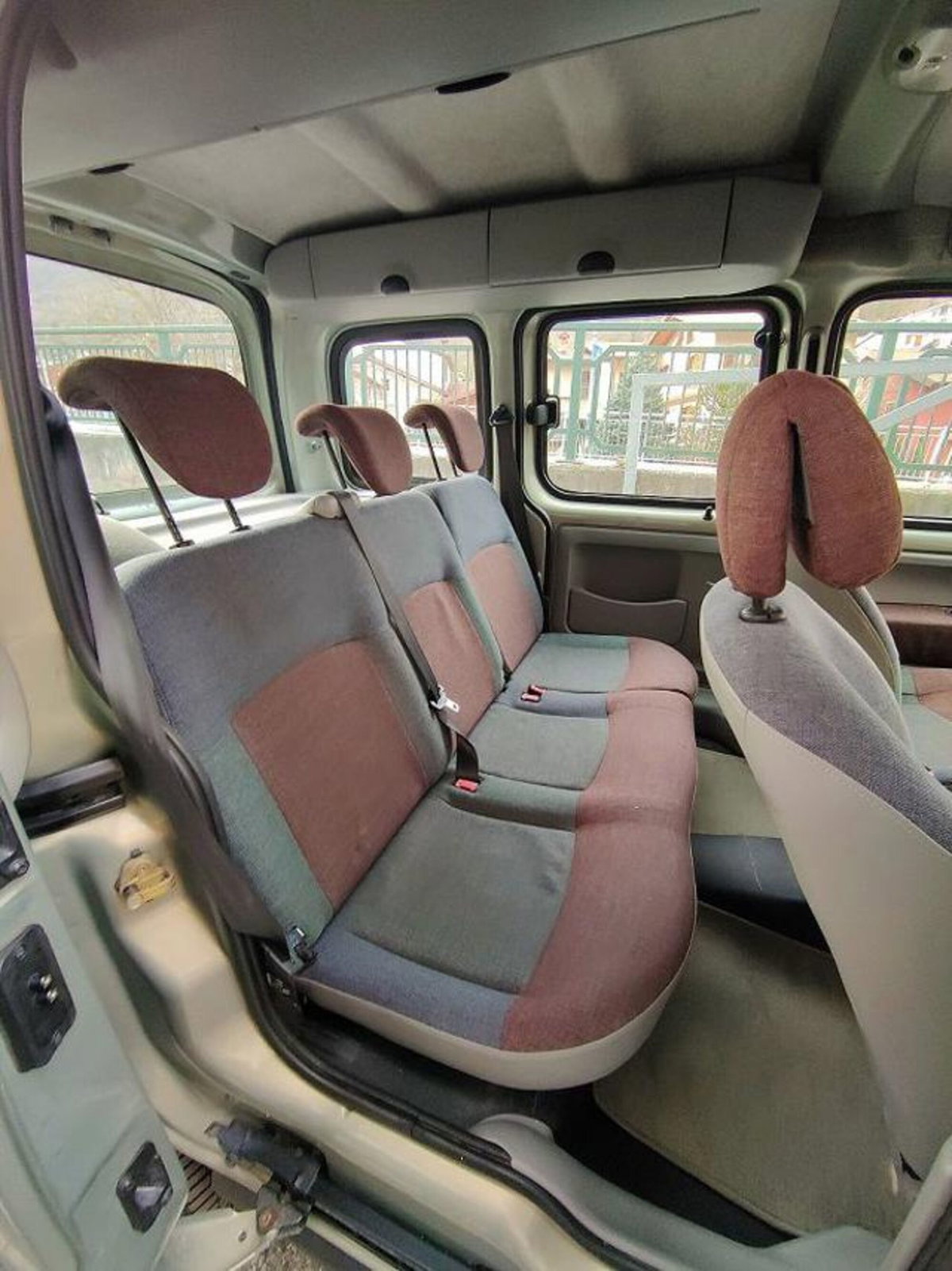 Renault Kangoo 1.6 16V 4x4 4p. Authentique (8)