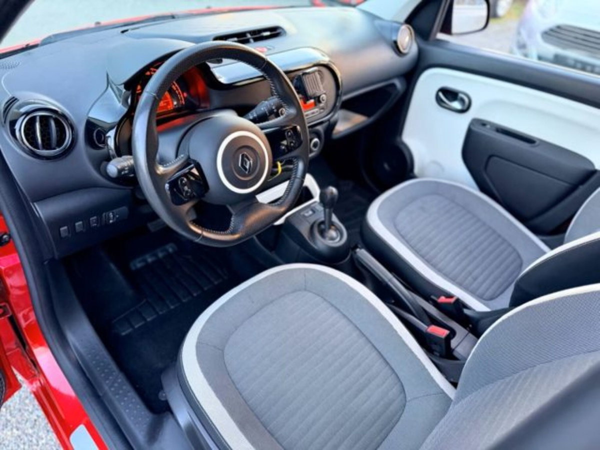 Renault Twingo 1.0 SCe Wave (8)