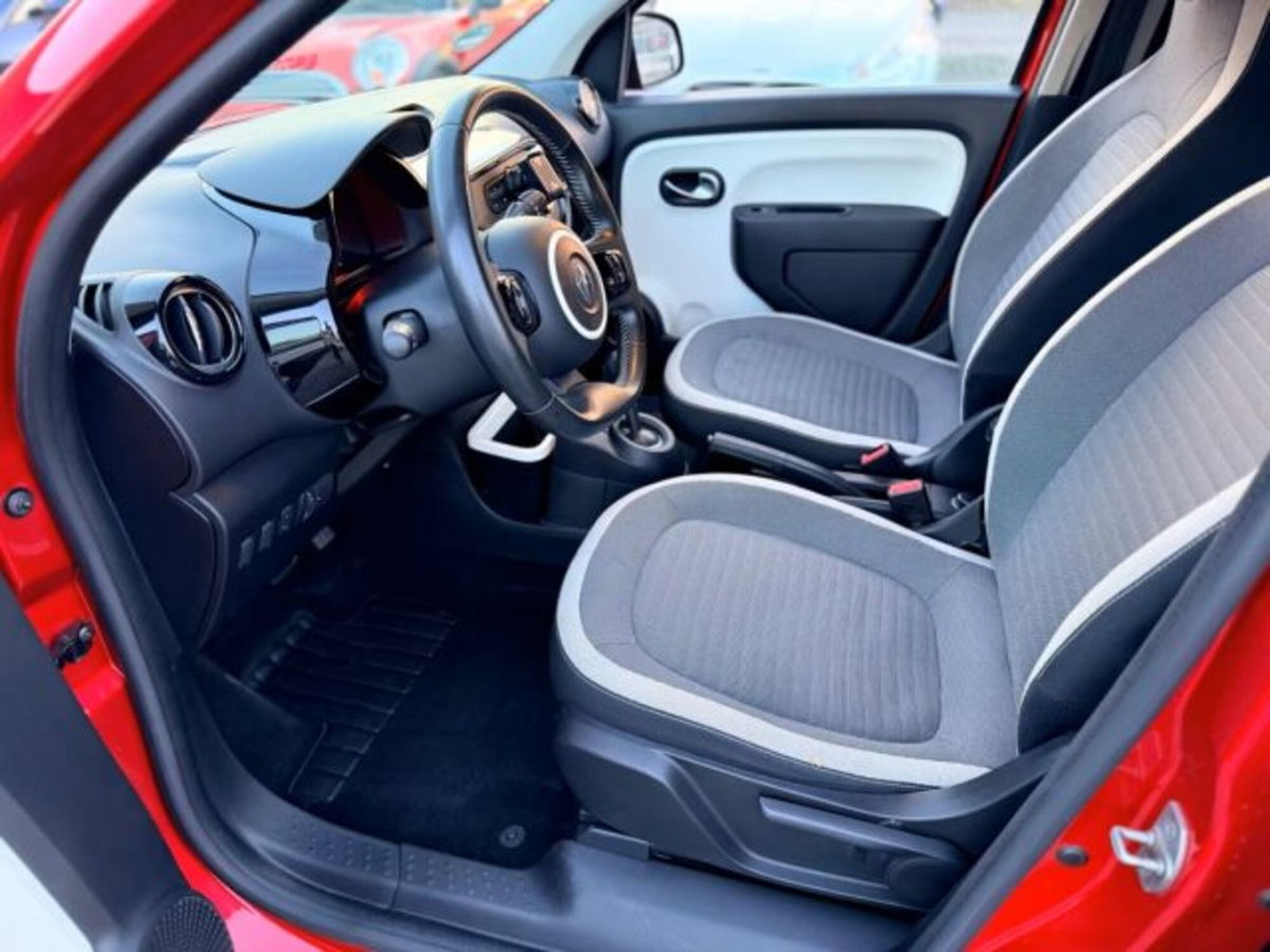 Renault Twingo 1.0 SCe Wave (9)