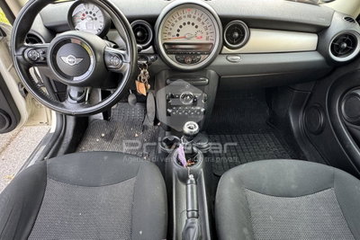 MINI Mini 1.6 16V One (55kW) (10)