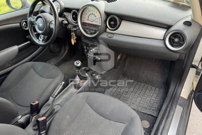 MINI Mini 1.6 16V One (55kW) (11)