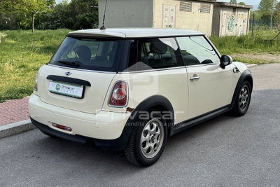 MINI Mini 1.6 16V One (55kW) (5)