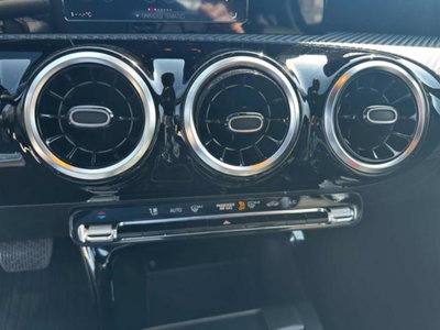 Mercedes-Benz Classe A Sedan 200 Automatic 4p. Sport (19)