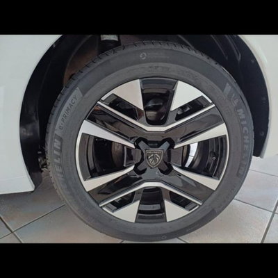 Peugeot 208 PureTech 100 Stop&Start 5 porte Allure (7)