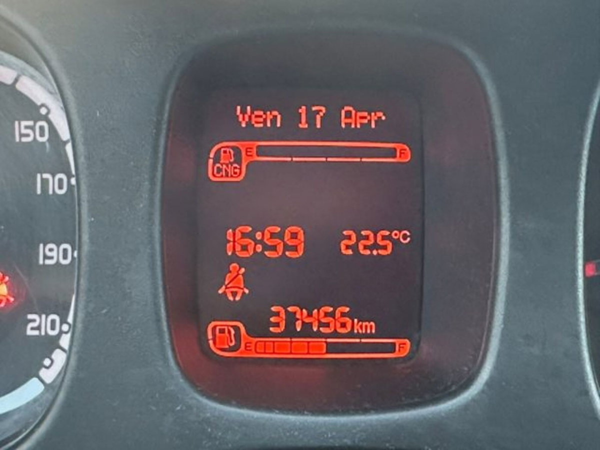 Fiat Panda 0.9 TwinAir Turbo S&S 4x4 Pop Van 2 posti (8)