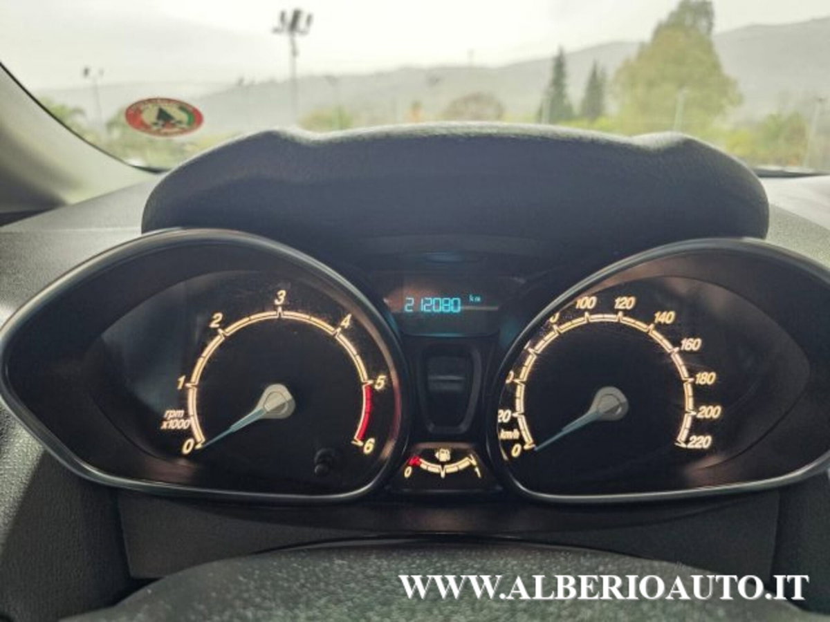 Ford Fiesta 1.5 TDCi 75CV 5 porte (14)