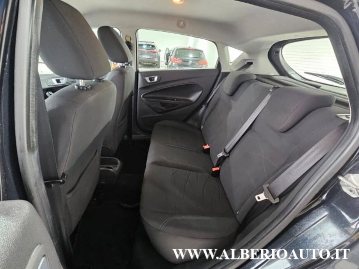 Ford Fiesta 1.5 TDCi 75CV 5 porte (9)