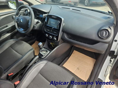Renault Clio dCi 8V 90 CV EDC 5 porte Moschino Intens (10)