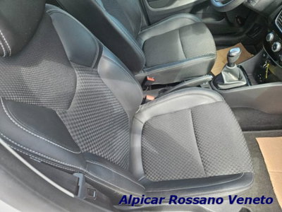 Renault Clio dCi 8V 90 CV EDC 5 porte Moschino Intens (9)