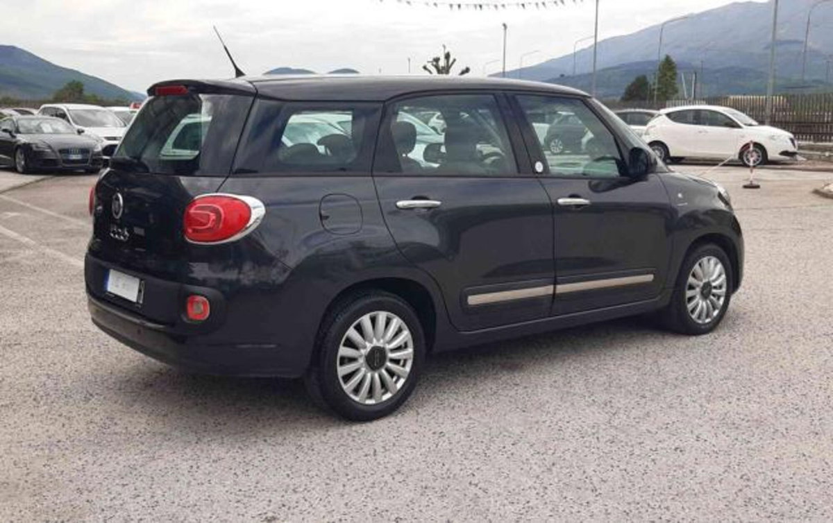 Fiat 500L Living 1.6 Multijet 105 CV Lounge (10)
