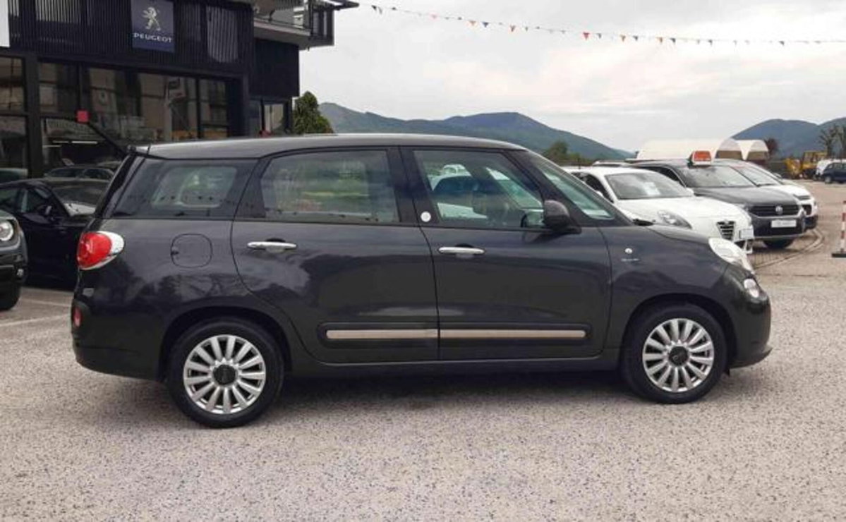 Fiat 500L Living 1.6 Multijet 105 CV Lounge (11)