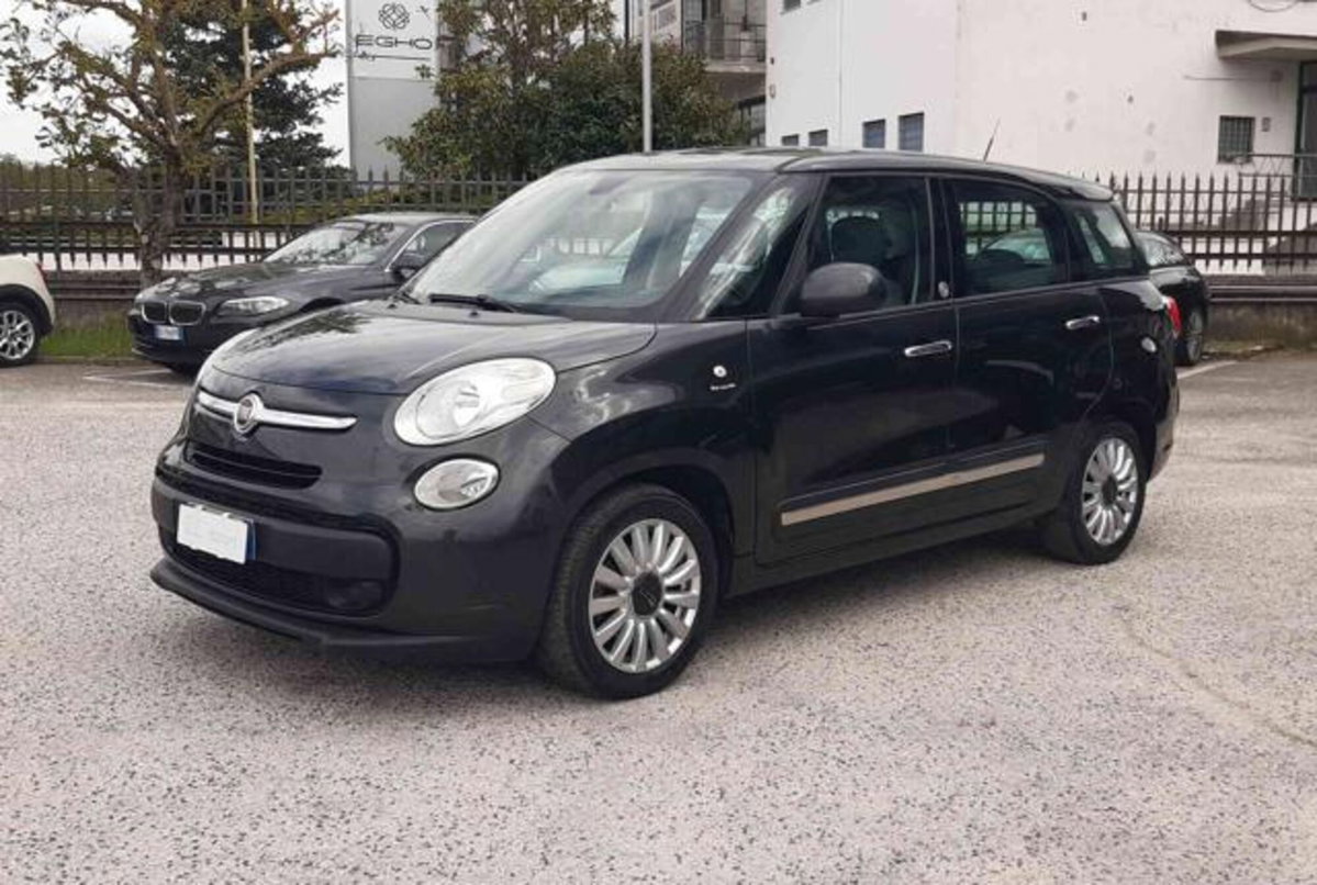 Fiat 500L Living 1.6 Multijet 105 CV Lounge (4)