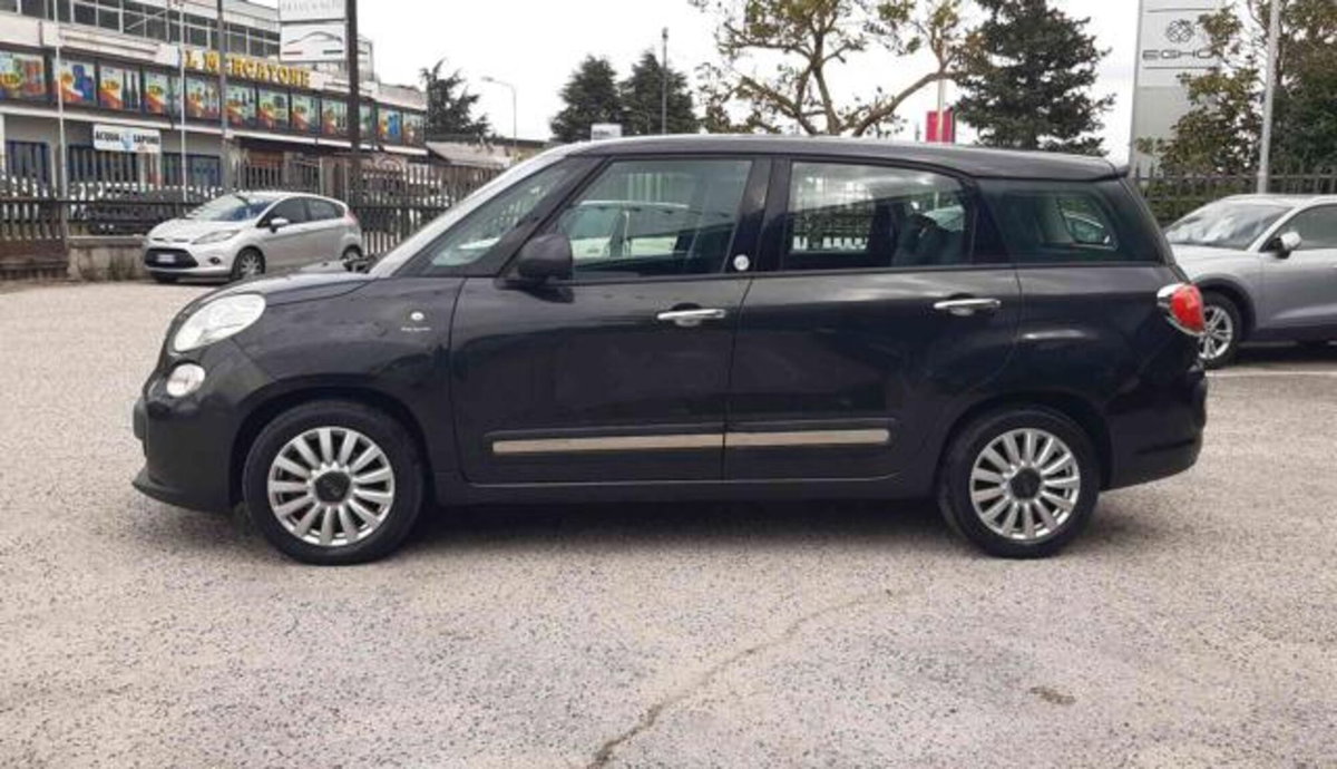 Fiat 500L Living 1.6 Multijet 105 CV Lounge (5)