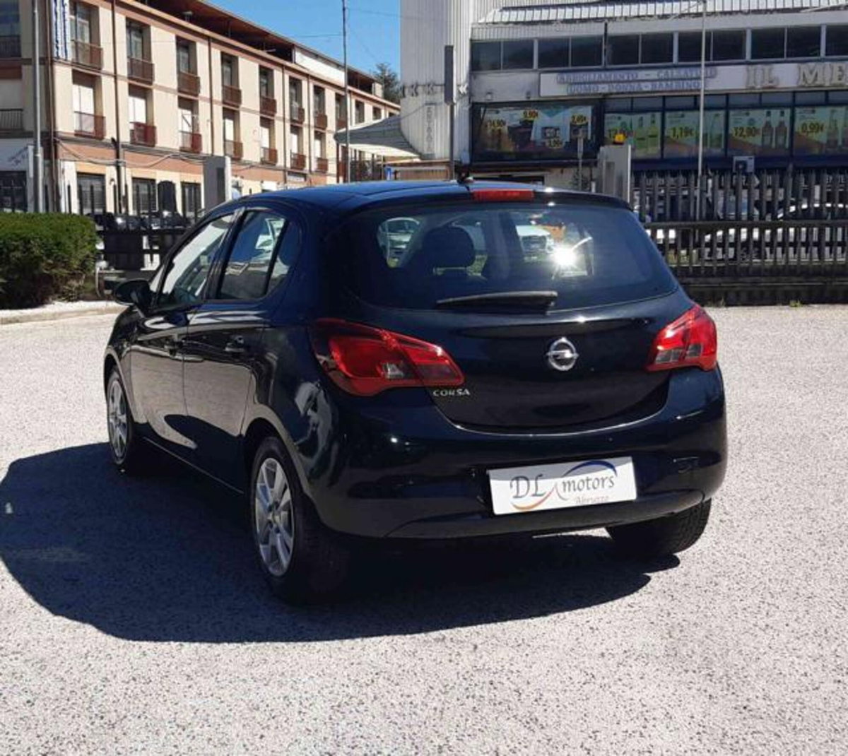 Opel Corsa 1.2 5 porte n-Joy (10)