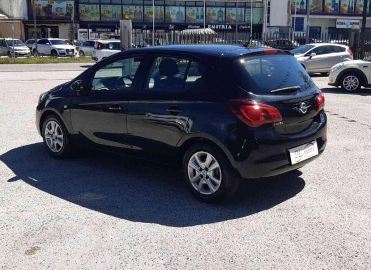 Opel Corsa 1.2 5 porte n-Joy (11)