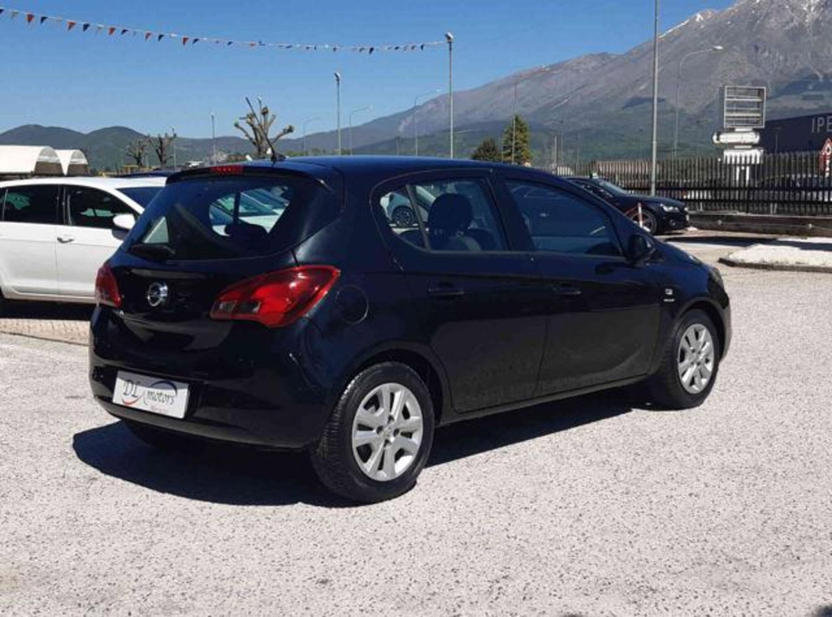 Opel Corsa 1.2 5 porte n-Joy (7)