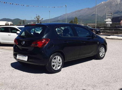 Opel Corsa 1.2 5 porte n-Joy (7)