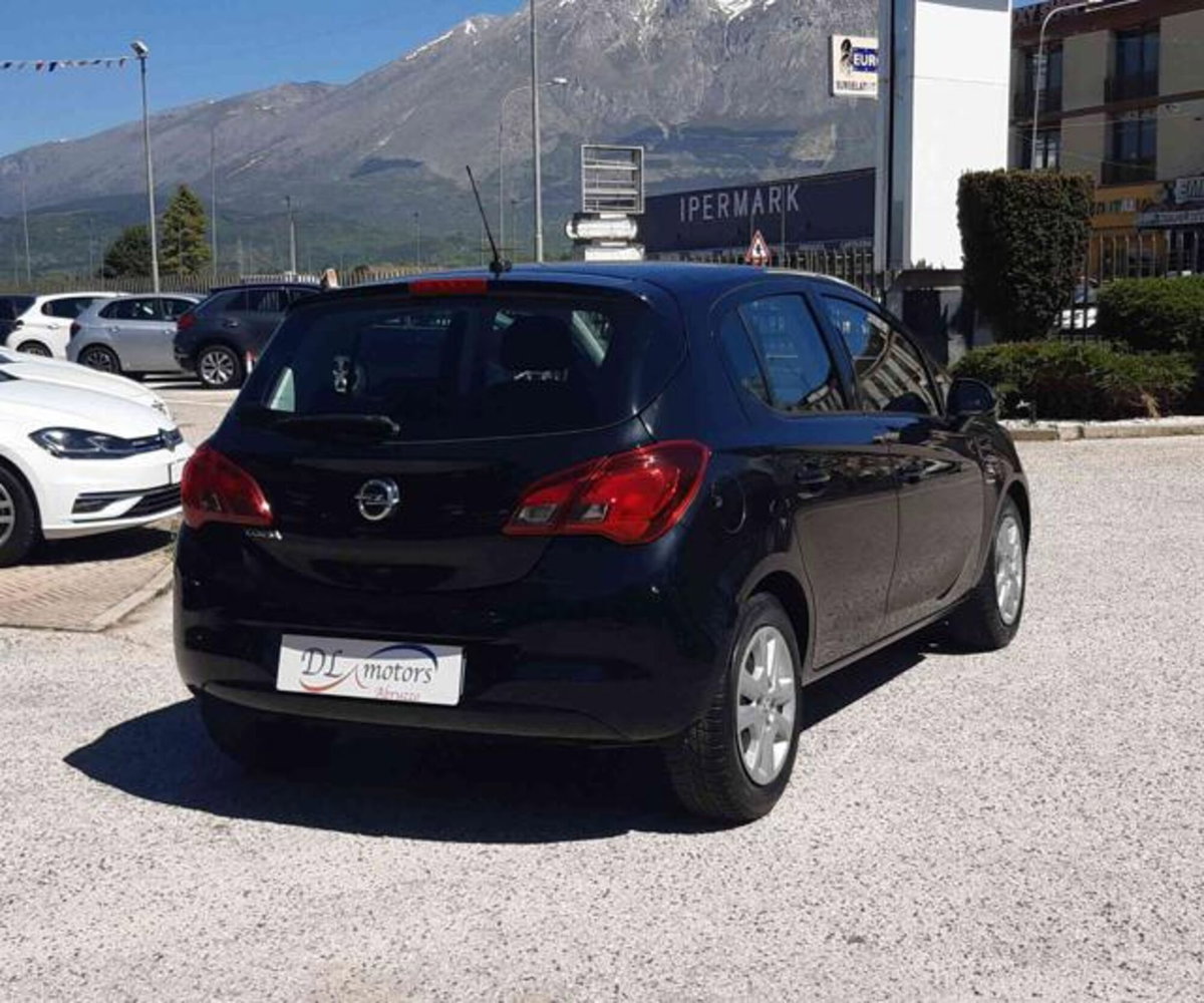 Opel Corsa 1.2 5 porte n-Joy (8)