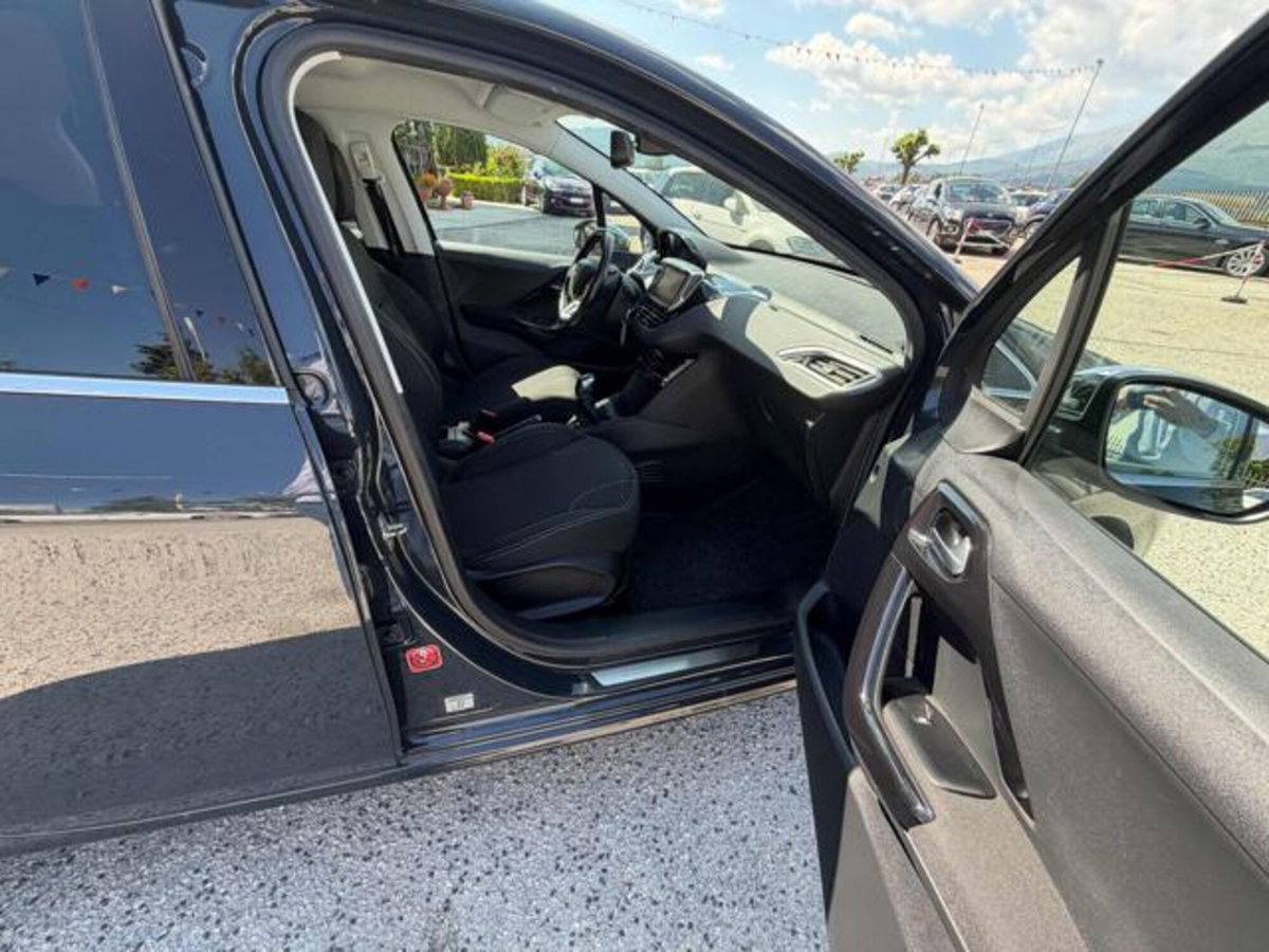 Peugeot 208 82 5p. GPL Allure (4)