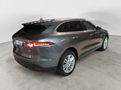 Jaguar F-Pace 2.0 D 240 CV AWD aut. Prestige (3)