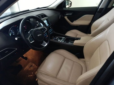 Jaguar F-Pace 2.0 D 240 CV AWD aut. Prestige (5)