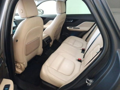 Jaguar F-Pace 2.0 D 240 CV AWD aut. Prestige (6)