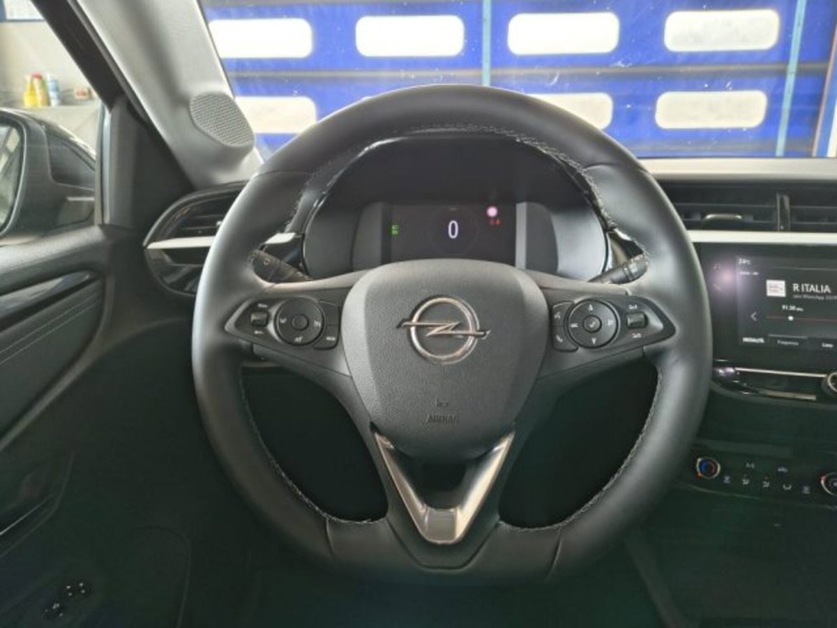 Opel Corsa 1.2 100 CV Design & Tech (13)