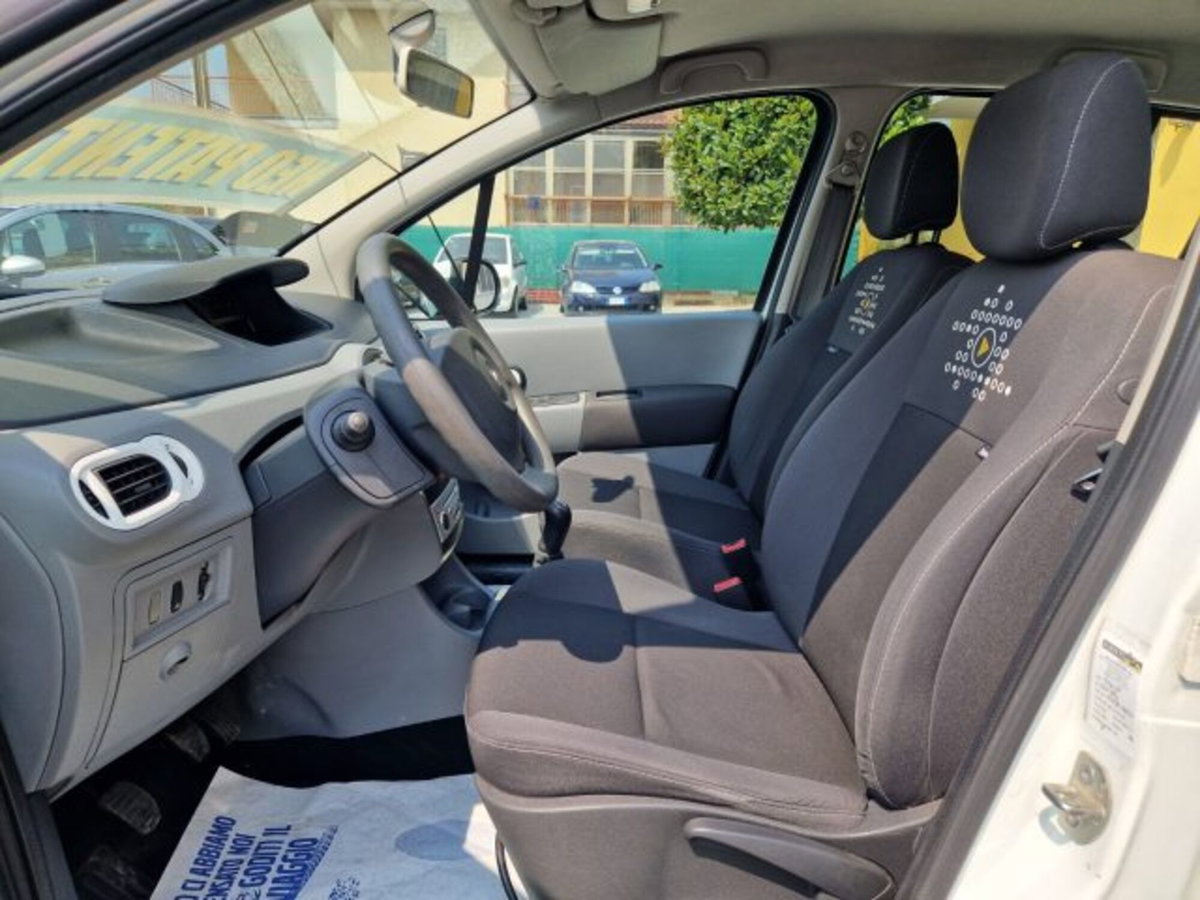 Renault Modus 1.2 16V Dynamique (11)