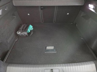 Peugeot 3008 1.2 hybrid Allure 145cv e-dcs6 (8)