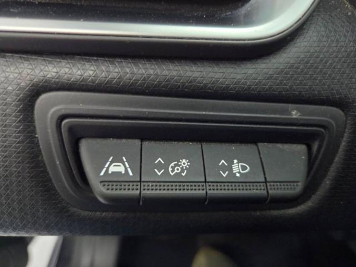 Renault Clio TCe 100 CV GPL 5 porte Equilibre (11)