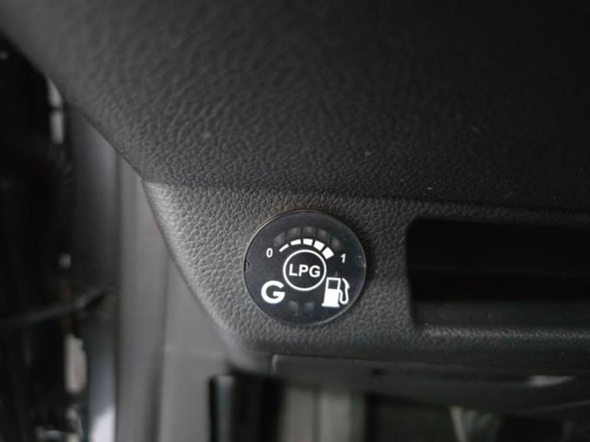 Renault Clio TCe 100 CV GPL 5 porte Equilibre (7)