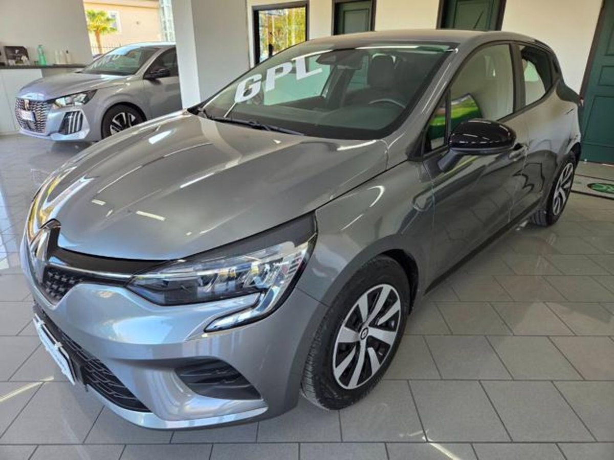 Renault Clio TCe 100 CV GPL 5 porte Equilibre (8)