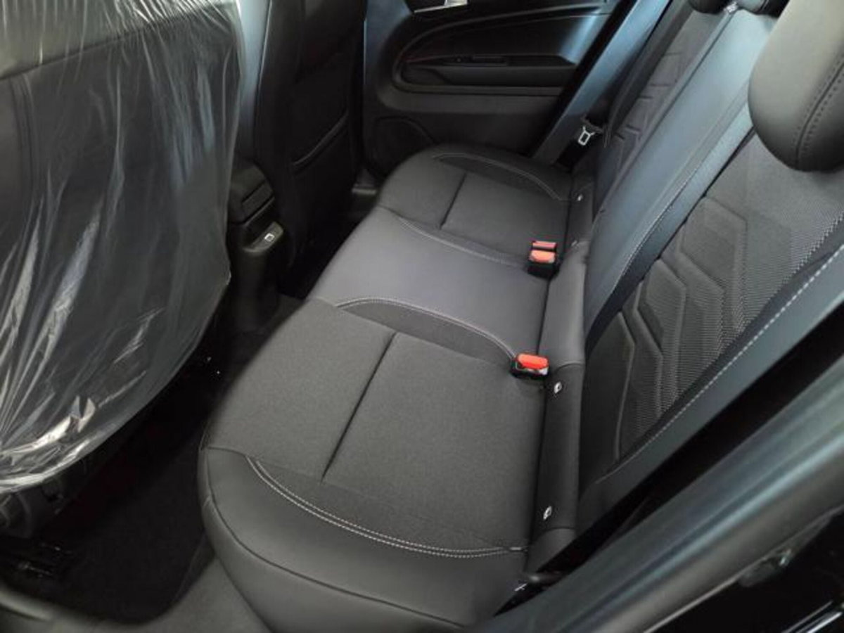 Jeep Avenger 1.2 turbo Summit fwd 100cv (10)