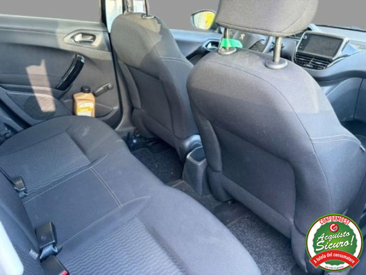 Peugeot 208 82 5 porte Access (7)