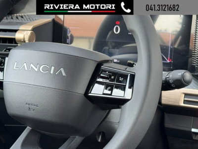 Lancia Ypsilon 1.2 mhev Edizione Cassina e-dct (13)
