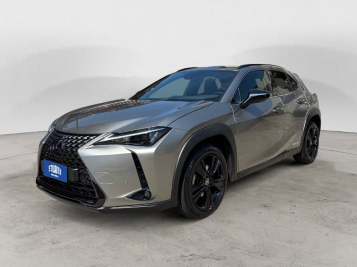 Lexus UX Hybrid 4WD Midnight