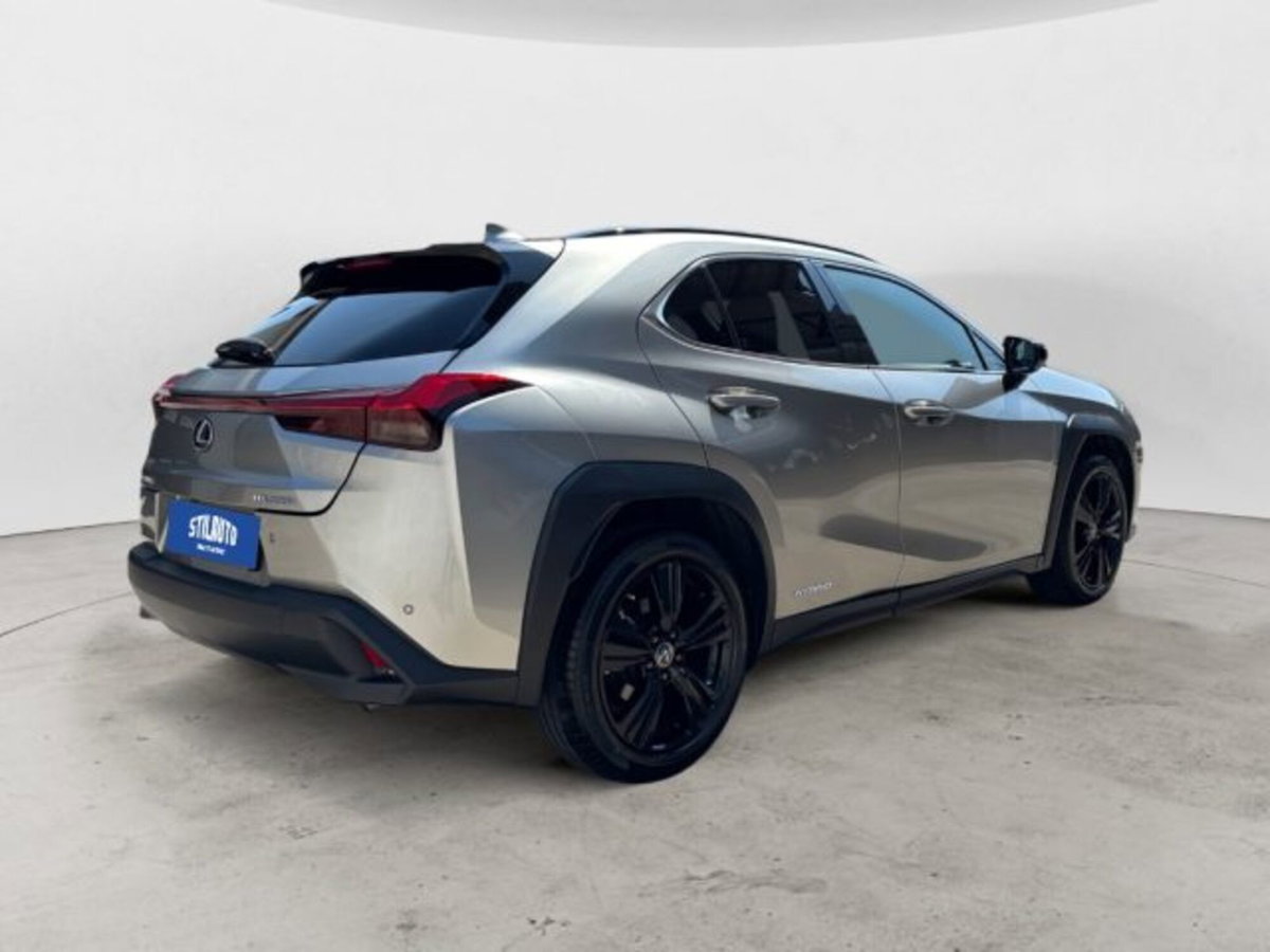Lexus UX Hybrid 4WD Midnight (5)