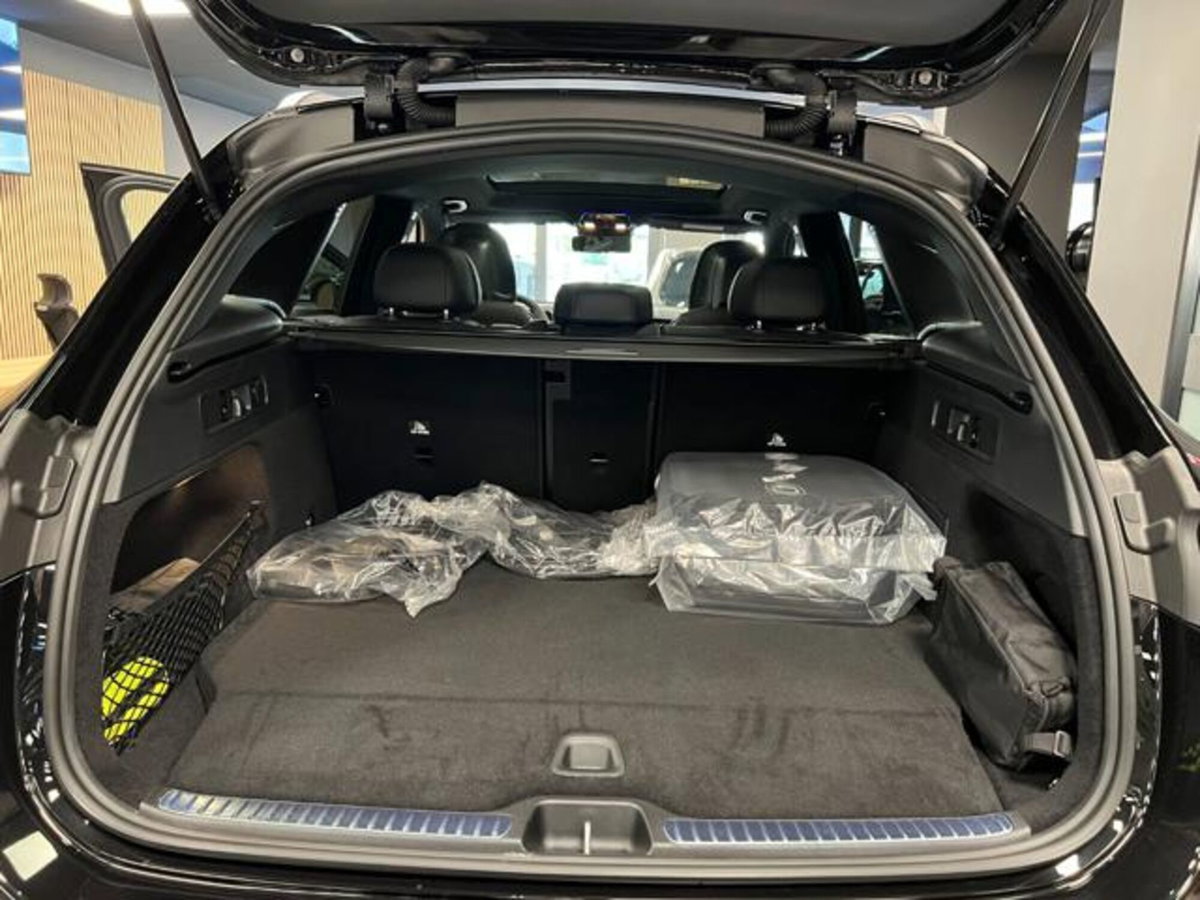 Mercedes-Benz GLC 220 d 4Matic Mild Hybrid AMG Advanced Plus (8)