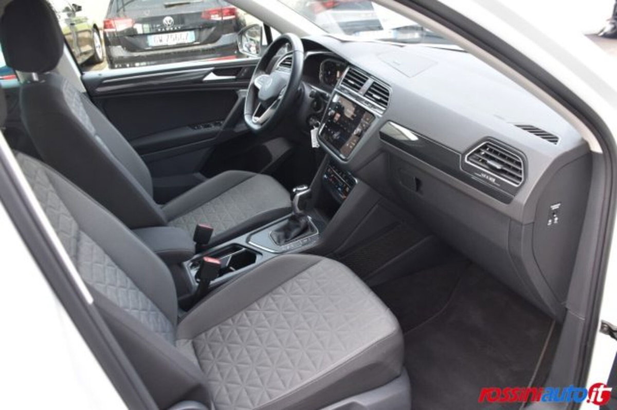 Volkswagen Tiguan 1.5 TSI 150 CV DSG ACT Life (14)