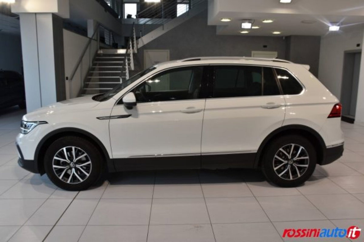 Volkswagen Tiguan 1.5 TSI 150 CV DSG ACT Life (2)