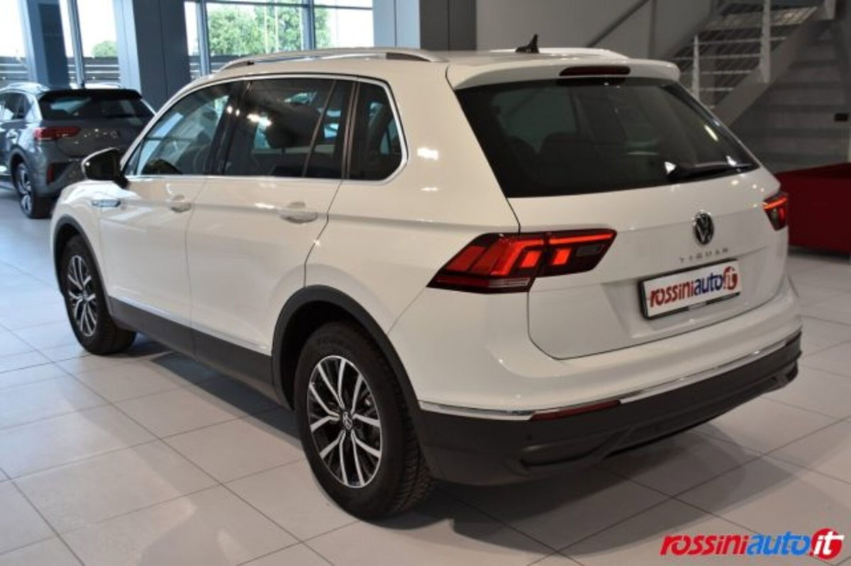 Volkswagen Tiguan 1.5 TSI 150 CV DSG ACT Life (3)