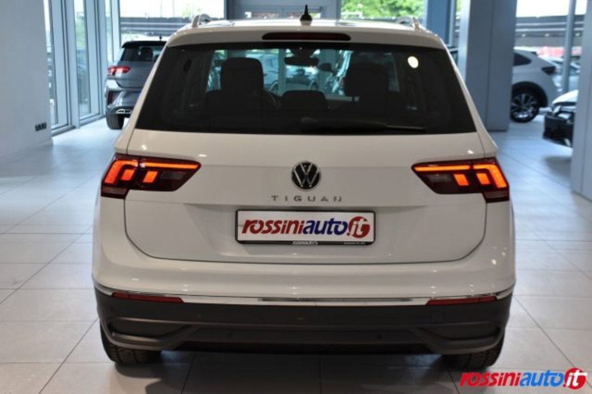 Volkswagen Tiguan 1.5 TSI 150 CV DSG ACT Life (4)