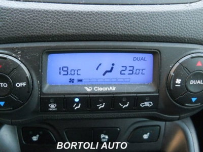 Hyundai ix35 2.0 CRDi 184CV 4WD Xpossible A/T (12)