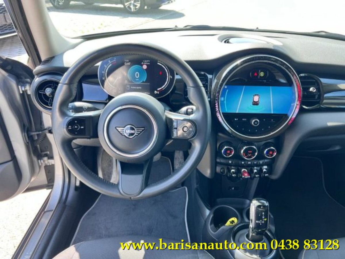 MINI Mini 1.5 Cooper Classic 5 porte (14)