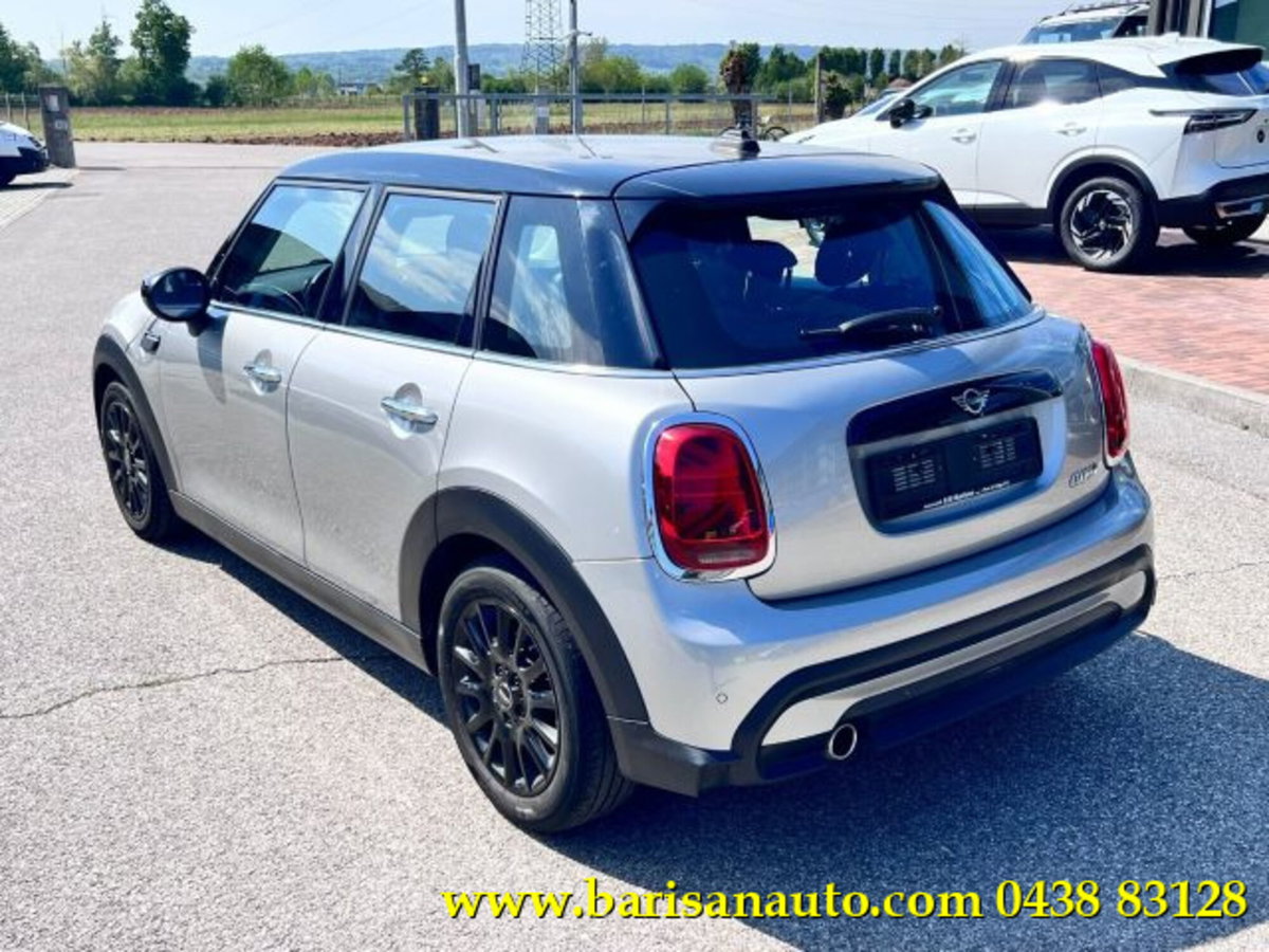 MINI Mini 1.5 Cooper Classic 5 porte (4)